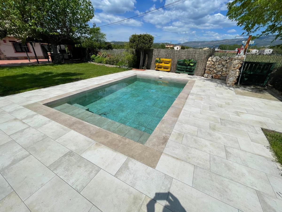 Вілла Moli Den Burch Santa Eulalia de Ronsana Екстер'єр фото